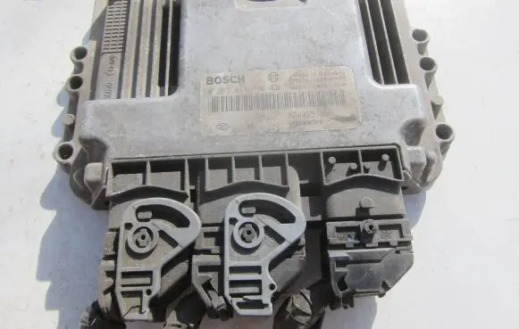 Renault Scenic II - Grand scenic II Engine control unit/module 0281011776 8200391966 8200386508