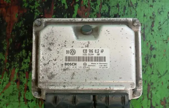 Volkswagen Golf IV Engine control unit/module ECU 038906012AP