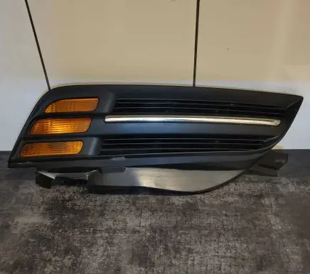 Nissan Micra Front indicator light 89027985