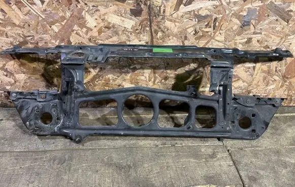 BMW 5 E39 Radiator support slam panel 8362434