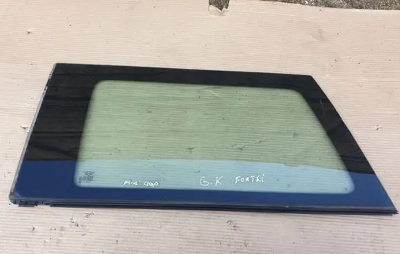 Mini One - Cooper Coupe R56 Rear side window