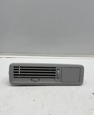 Mercedes-Benz Vito Viano W447 Air vent grill in roof A4478307100 12072023 5600189496