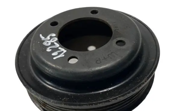 BMW 5 E39 Water pump pulley 2246129