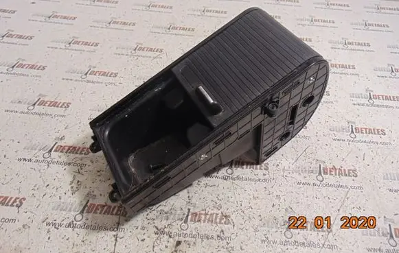 Hyundai i40 Glove box 846703Z900