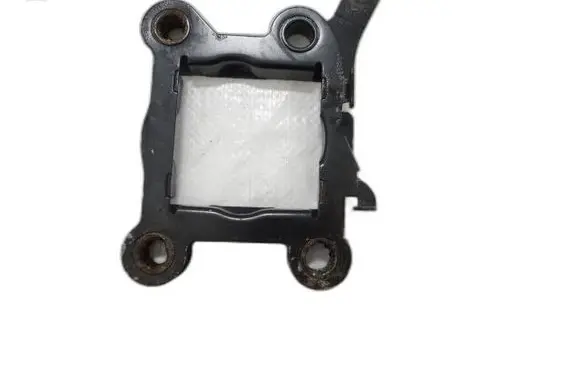 Citroen DS5 Front bumper mounting bracket 9800645680