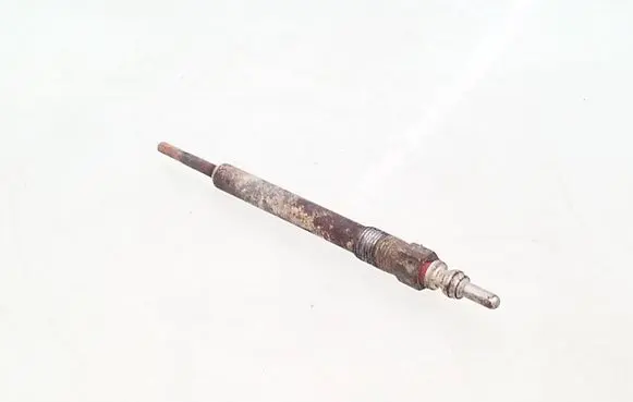 Volkswagen Golf VI Glow plug 03l963319a