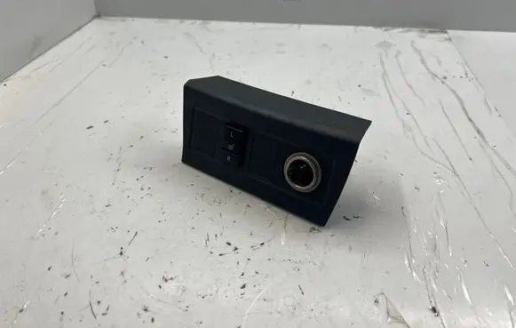 Toyota RAV 4 (XA30) Cigarette lighter 5544942010