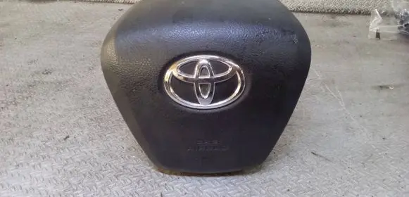 Toyota Verso Steering wheel airbag 451300F030
