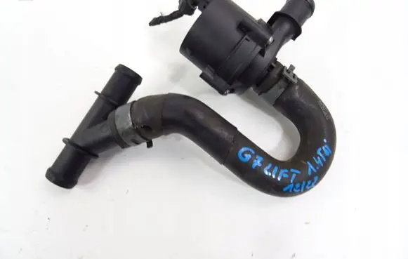Volkswagen Golf VII Engine coolant pipe/hose 5Q0965567 1K0121087Q