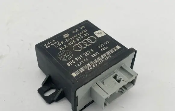 Audi A6 S6 C6 4F Light module LCM 8P0907357F 5LA00837901