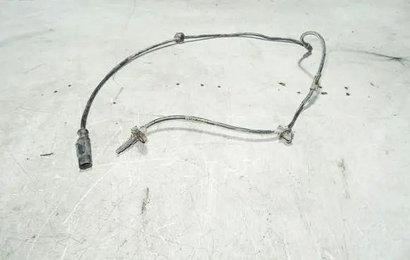 Toyota Avensis T270 ABS brake wheel speed sensor 8954202061
