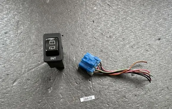 Nissan Patrol Y60 Panel lighting control switch 2526005J00