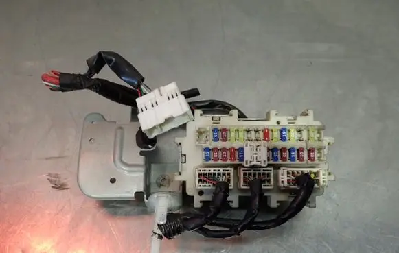 Infiniti M Fuse box set 252307990A