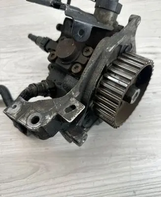 Ford C-MAX I Fuel injection high pressure pump 9683703780A 04003357246 0445010102