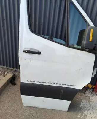 Mercedes-Benz Sprinter W907 W910 Front door 