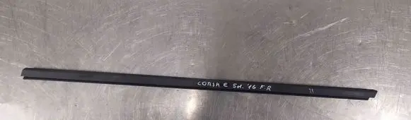 Opel Corsa E Front door glass trim molding 13188958