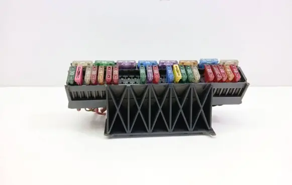 Ford Galaxy Fuse module 1486818473 0649