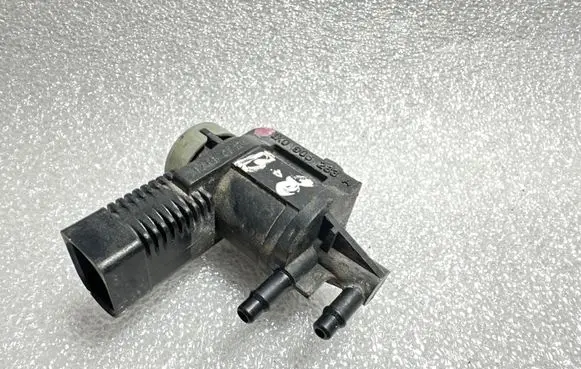 Audi A4 S4 B8 8K Turbo solenoid valve 1K0906283A