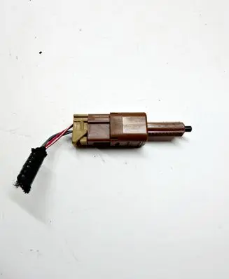 Renault Kadjar Brake pedal sensor switch 