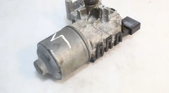 Seat Ibiza III (6L) Wiper motor 0390241539