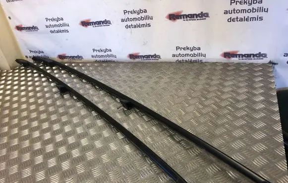 Volkswagen Touran I Roof bar rail 1T0860026H