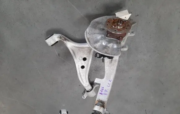Mercedes-Benz ML W166 Front wheel hub spindle knuckle A16604