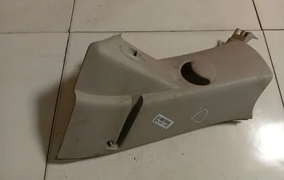 Citroen C4 Grand Picasso (B) pillar trim (top) 9654140377