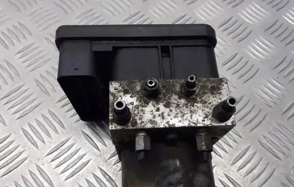 Mazda 3 I ABS Pump 6N61-2C405-AA