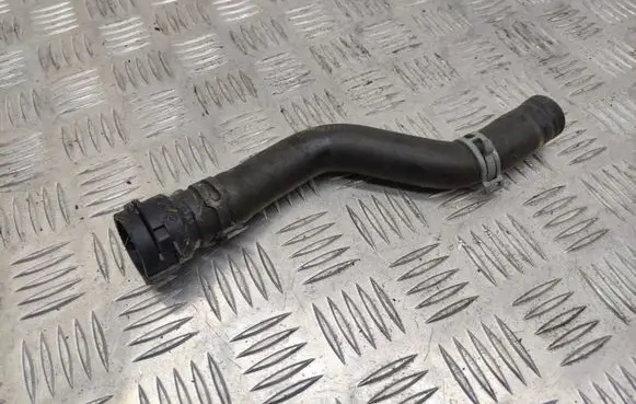 Volkswagen Golf VI Engine coolant pipe/hose