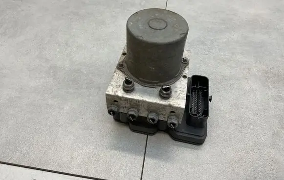 Volkswagen Polo VI ABS Pump 2Q0614517AD 2Q0614517N