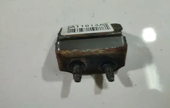 Nissan Pathfinder R51 Front door upper hinge 