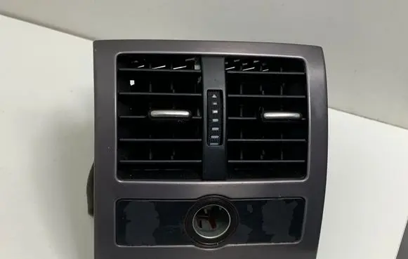 Audi A6 S6 C5 4B Rear air vent grill 4B0815743