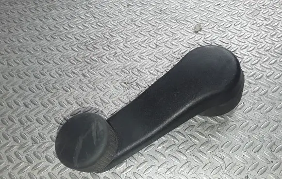 Seat Ibiza III (6L) Rear door window winding handle 6K0837581