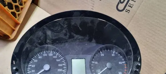 Mercedes-Benz Vito Viano W639 Speedometer (instrument cluster) A6399003901 140905240 200144021