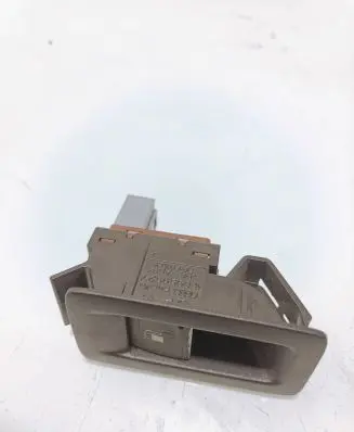 Volkswagen Touran I Fuel tank opening switch 1T0959551 0125049