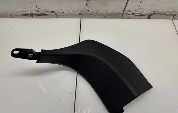 BMW X7 G07 Foot area side trim 7434366