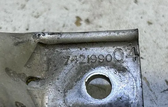 BMW X3 G01 Other engine bay part 7421990 1278