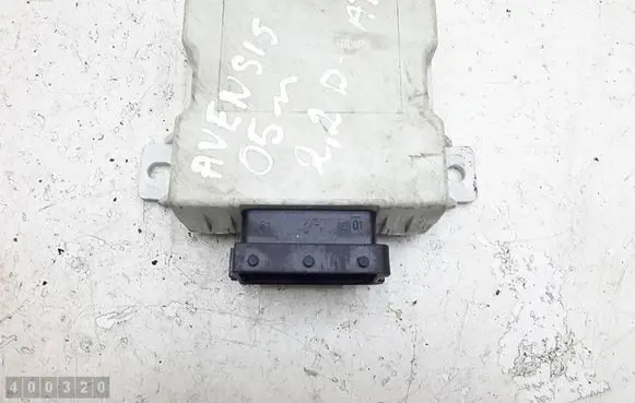 Toyota Avensis T250 Window wiper relay 1506967