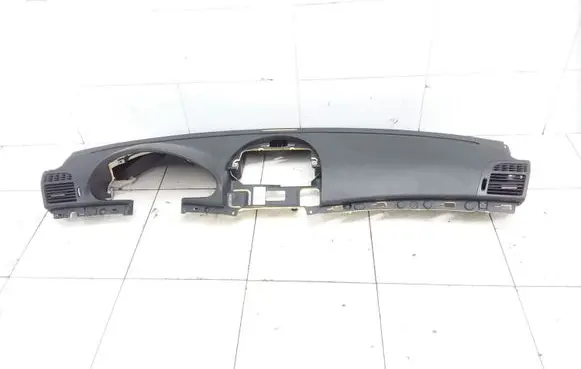 Mercedes-Benz E W211 Dashboard A2116800687