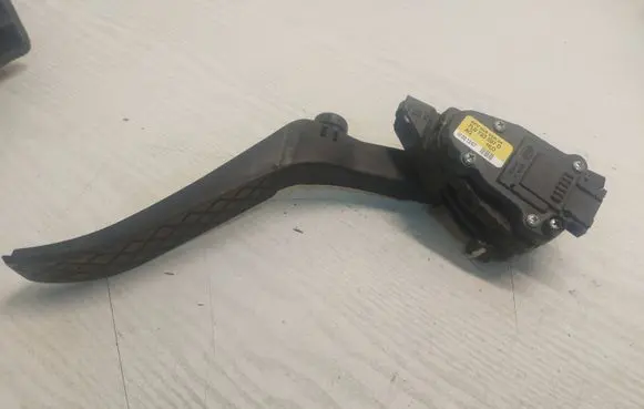 Audi Q7 4L Accelerator throttle pedal 7L0723507D 6PV00802624