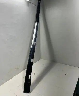 KIA Sorento Roof trim bar molding cover 50008272