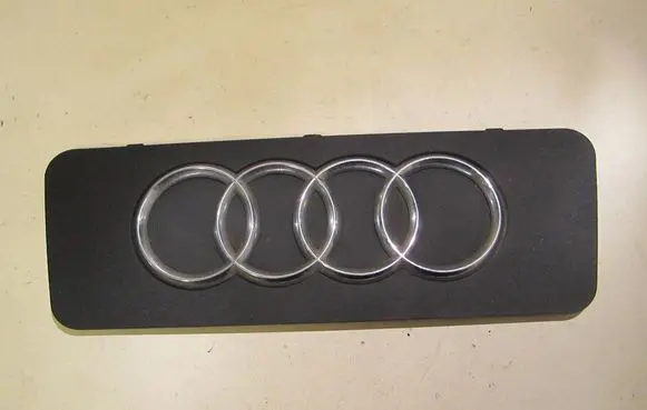 Audi A3 S3 8L Engine cover (trim) 06A103932C 69878
