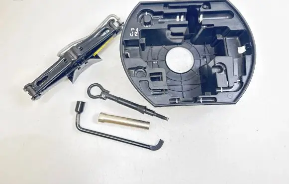 Citroen C3 Tool set 9655342680