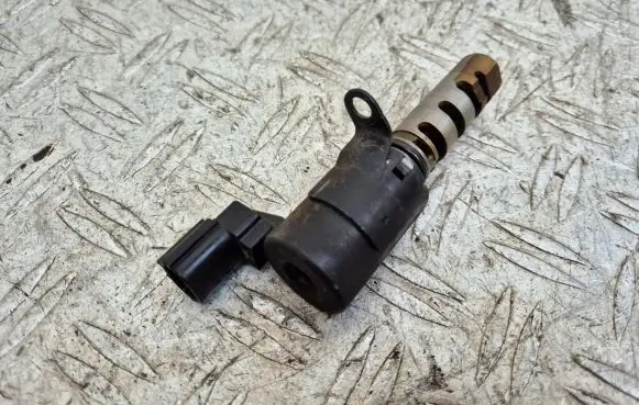Hyundai i30 Camshaft vanos timing valve 243552B000