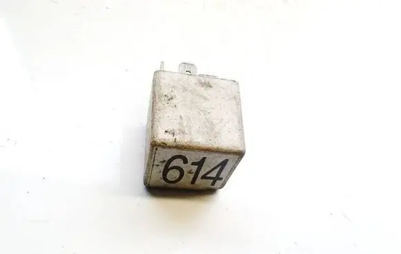 Audi A6 S6 C6 4F Other relay 8E0951253 614