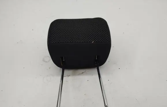 Hyundai i30 Front seat headrest 