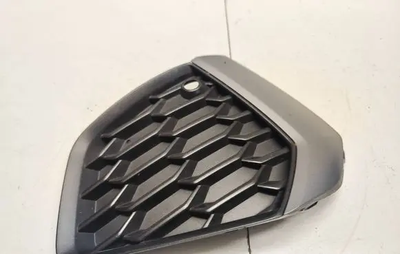 Audi A3 8Y Front bumper lower grill 8Y0807681B
