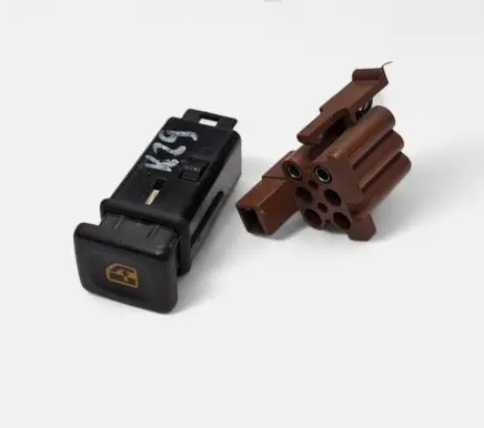 Land Rover Discovery Child safety switch AMR2497