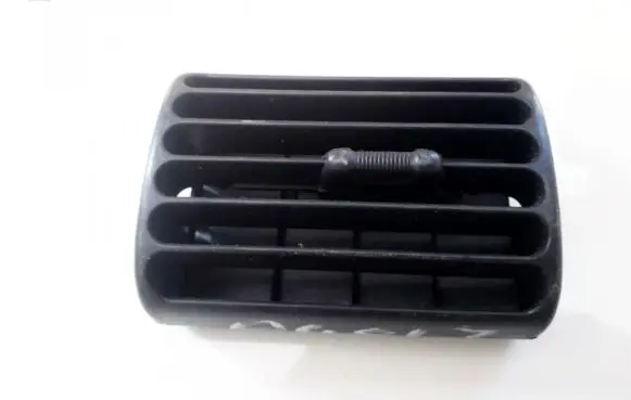 Opel Sintra Dash center air vent grill