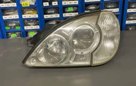 Hyundai Terracan Headlight/headlamp 92101H1XXX